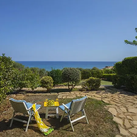 Protaras Beachfront Sirina Lina * פאראלימני