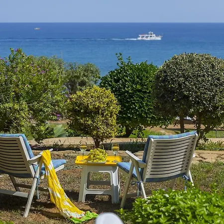 Protaras Beachfront Sirina Lina Паралимни
