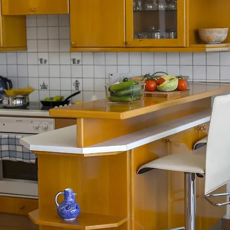 Protaras Beachfront Sirina Lina Apartmán *