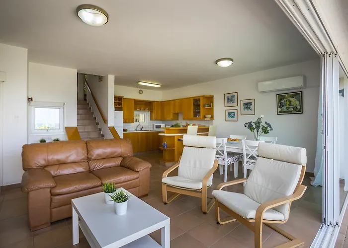 Protaras Beachfront Sirina Lina *